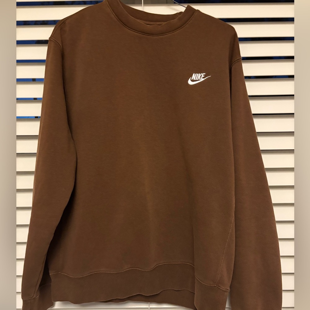Nike sweatshirt size: M